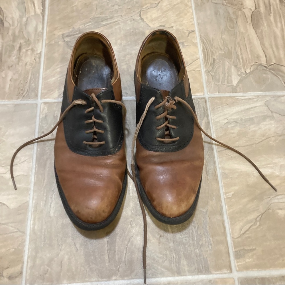 Men Clarks shoes size 11